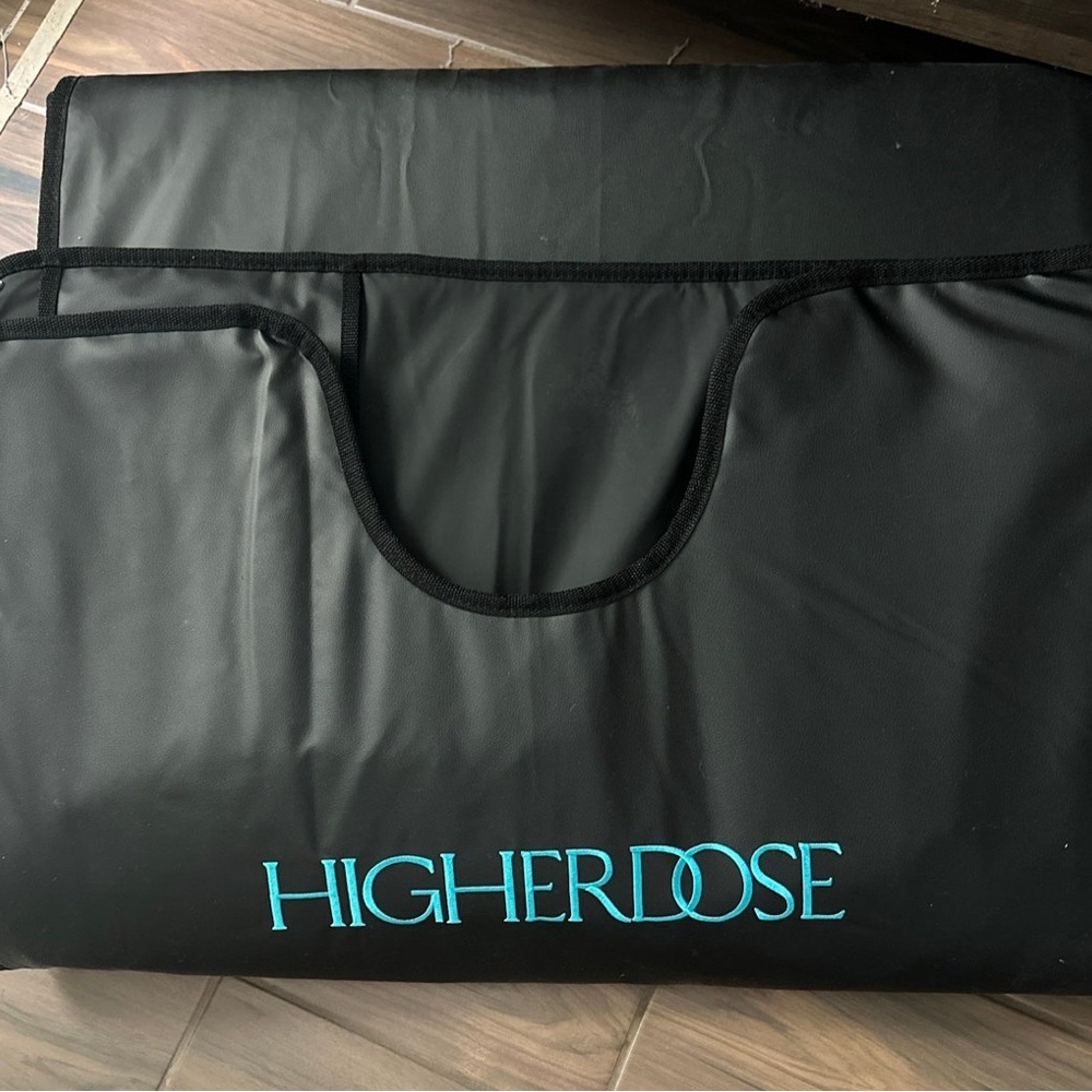 HigherDose Infrared Sauna Blanket in Black